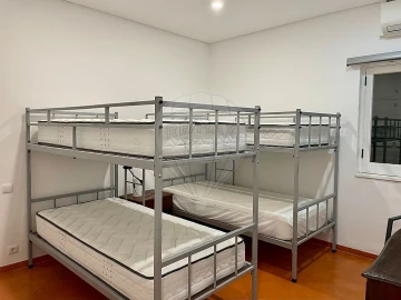 Moradia T3 para Arrendamento em Albufeira e Olhos de Água