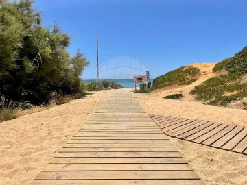 Moradia T3 para Arrendamento em Albufeira e Olhos de Água