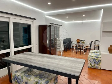 Moradia T3 para Arrendamento em Albufeira e Olhos de Água