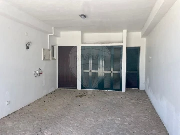 Moradia T3 para Arrendamento em Albufeira e Olhos de Água