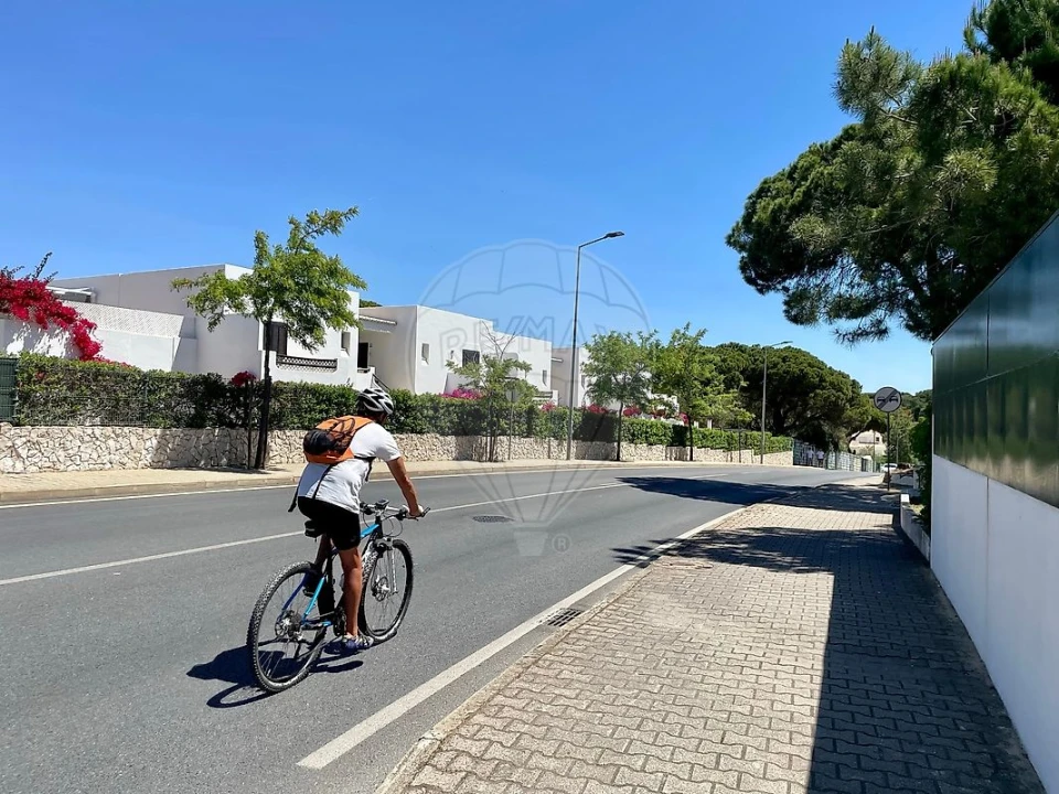 Moradia T3 para Arrendamento em Albufeira e Olhos de Água Foto 4