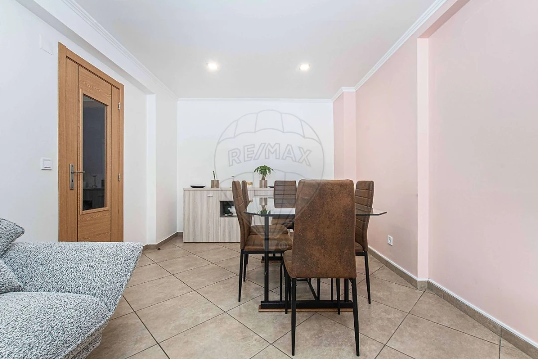 Apartamento T3 para Venda em Vialonga Foto 16