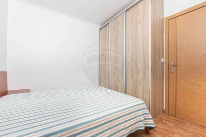 Apartamento T3 para Venda em Vialonga