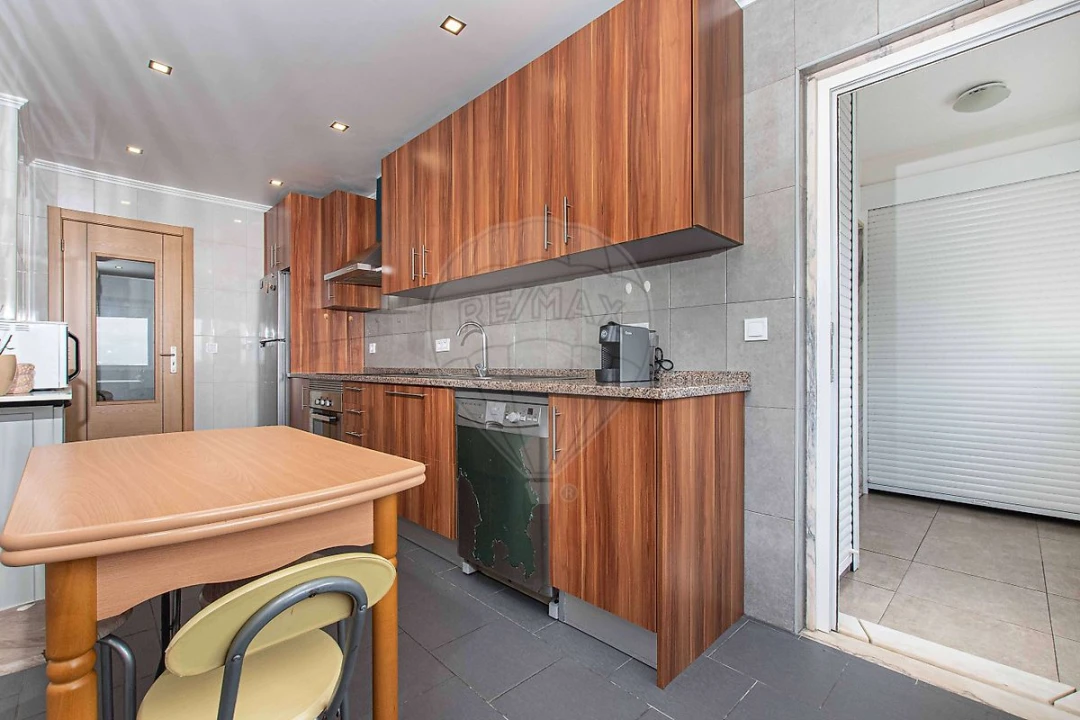 Apartamento T3 para Venda em Vialonga Foto 21
