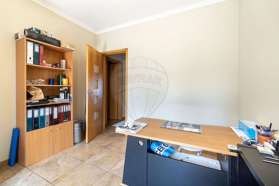 Moradia T3 para Venda em São Pedro de Castelões Foto 25