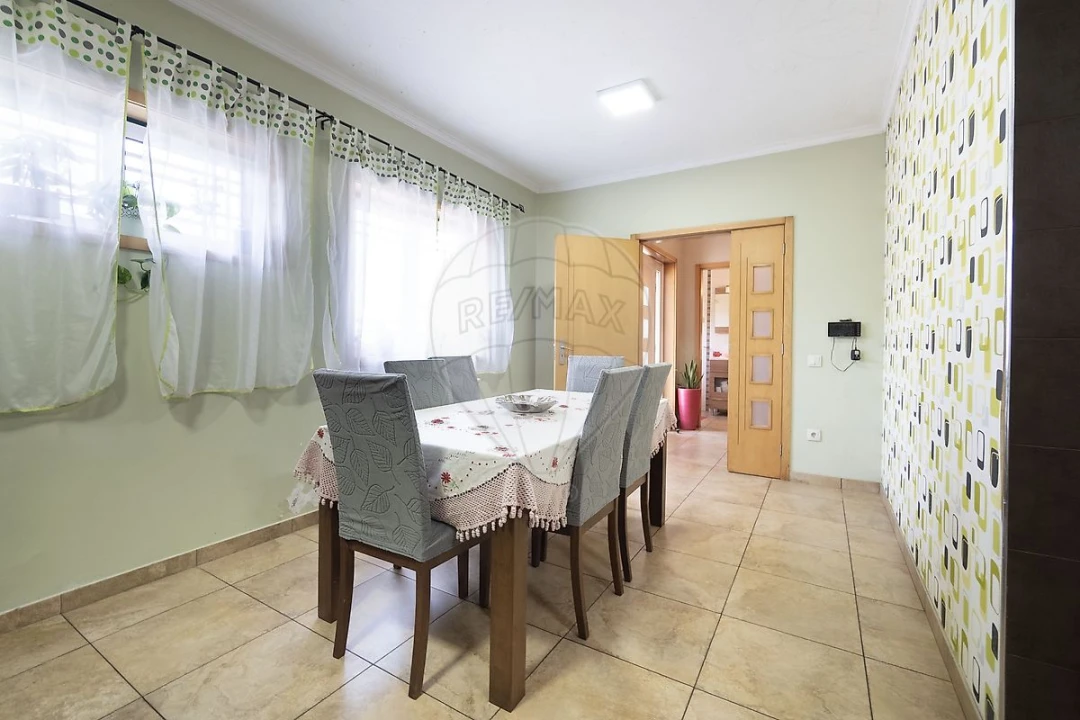 Moradia T3 para Venda em São Pedro de Castelões Foto 47