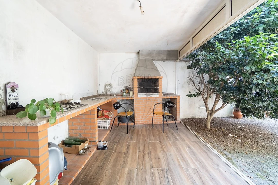 Moradia T3 para Venda em São Pedro de Castelões Foto 12
