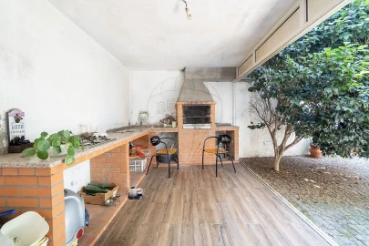 Moradia T3 para Venda em São Pedro de Castelões