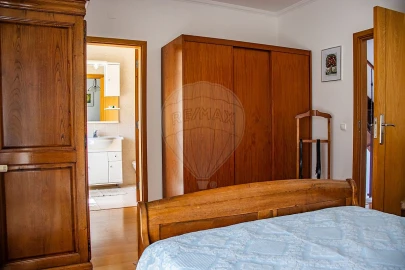 Moradia T3 para Venda em Almalagues