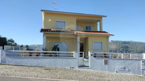 Moradia T3 para Venda em Almalagues