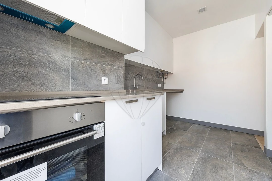 Apartamento T2 para Arrendamento em Moscavide e Portela Foto 2