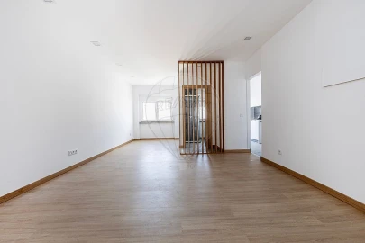 Apartamento T2 para Arrendamento em Moscavide e Portela