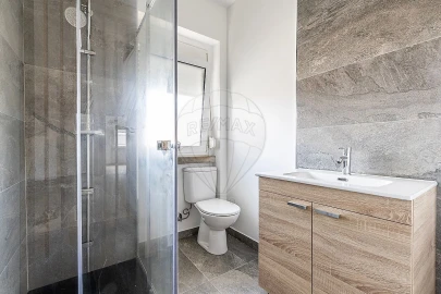 Apartamento T2 para Arrendamento em Moscavide e Portela