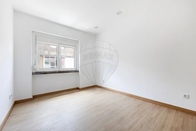 Apartamento T2 para Arrendamento em Moscavide e Portela