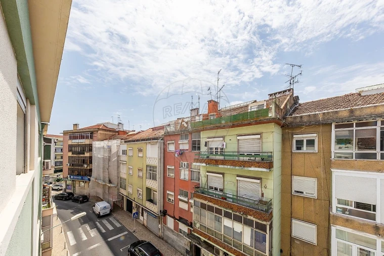 Apartamento T2 para Arrendamento em Moscavide e Portela Foto 20
