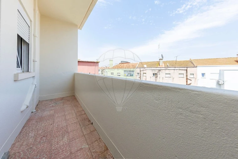Apartamento T2 para Arrendamento em Moscavide e Portela Foto 15