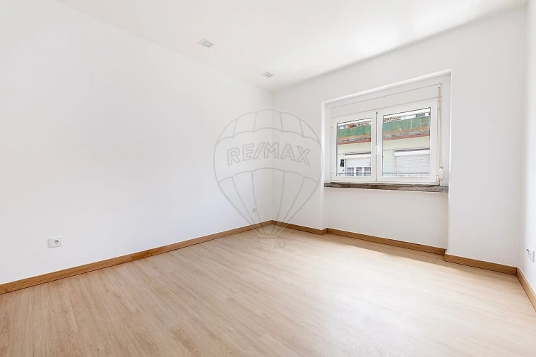 Apartamento T2 para Arrendamento em Moscavide e Portela Foto 18