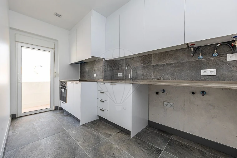 Apartamento T2 para Arrendamento em Moscavide e Portela Foto 4