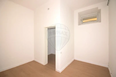 Apartamento T2 para Arrendamento em Aldeia Galega da Merceana e Aldeia Gavinha
