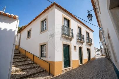 Moradia T10 para Venda em Alenquer (Santo Estêvão e Triana)