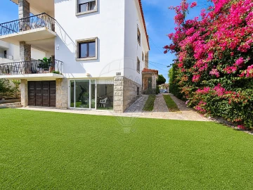 Moradia T3 para Arrendamento em Carcavelos e Parede