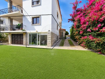 Moradia T3 para Arrendamento em Carcavelos e Parede