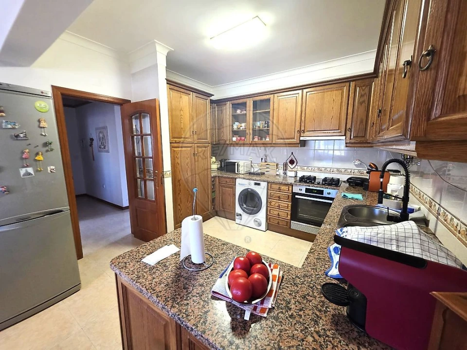 Apartamento T2 para Venda em Palmela Foto 11