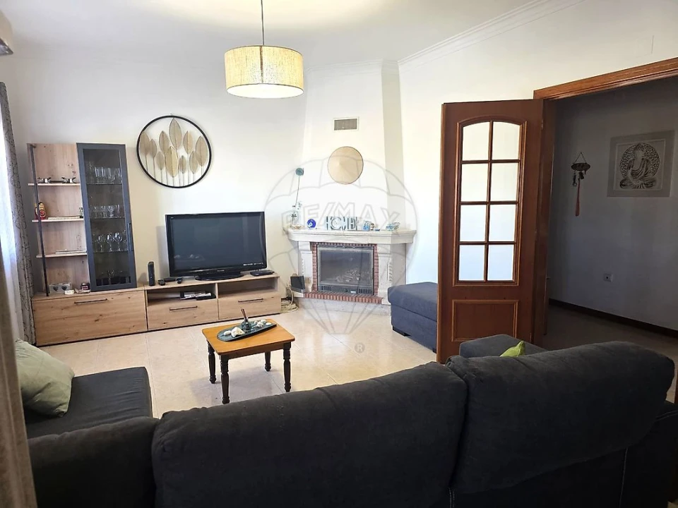 Apartamento T2 para Venda em Palmela Foto 16
