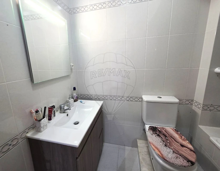 Apartamento T2 para Venda em Palmela Foto 2