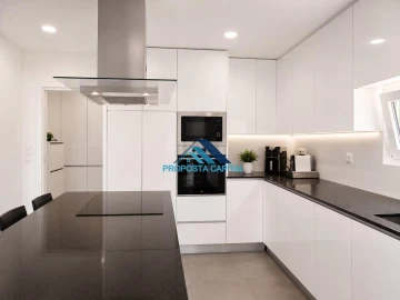 Moradia T3 para Venda em Fernao Ferro