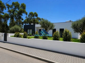 Moradia T3 para Venda em Fernao Ferro