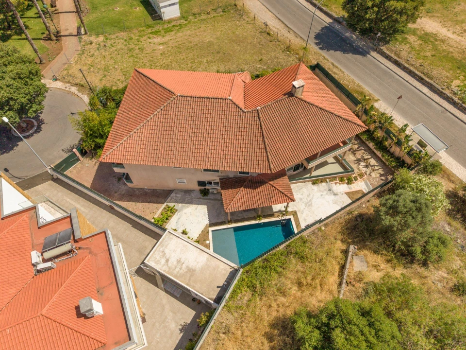Moradia T5 para Venda em Oeiras e São Julião da Barra, Paço de Arcos e Caxias Foto 5
