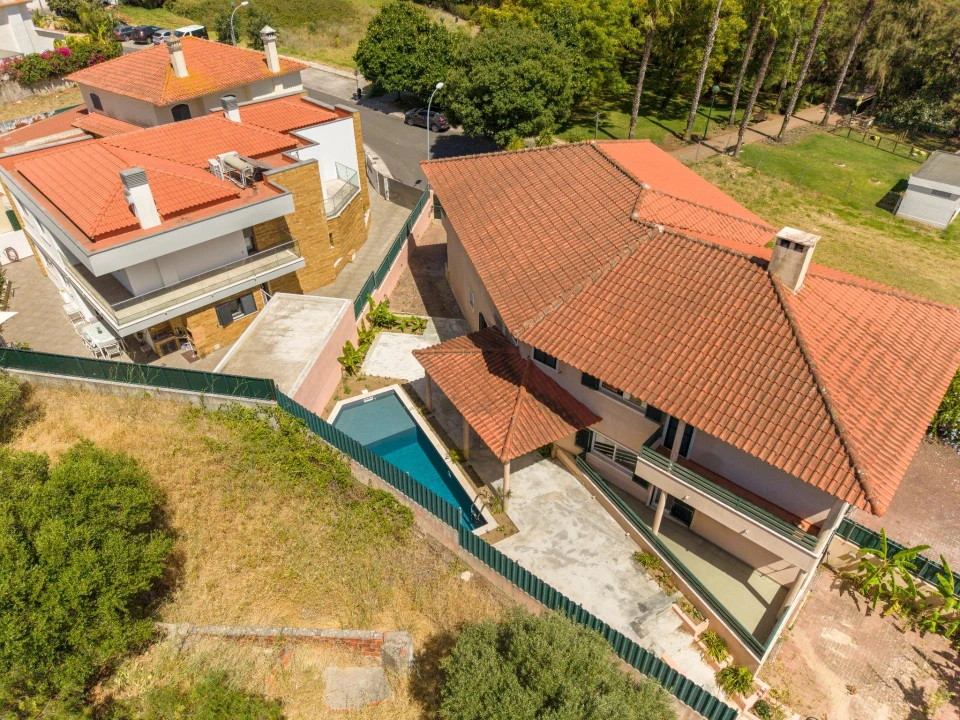 Moradia T5 para Venda em Oeiras e São Julião da Barra, Paço de Arcos e Caxias Foto 6