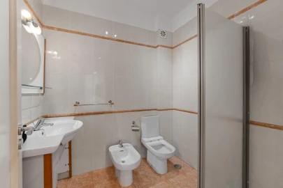 Moradia T5 para Venda em Oeiras e São Julião da Barra, Paço de Arcos e Caxias