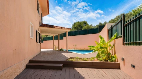 Moradia T5 para Venda em Oeiras e São Julião da Barra, Paço de Arcos e Caxias