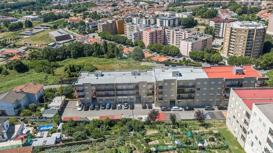 Apartamento T3 para Venda em Braga (Maximinos, Sé e Cividade) Foto 2