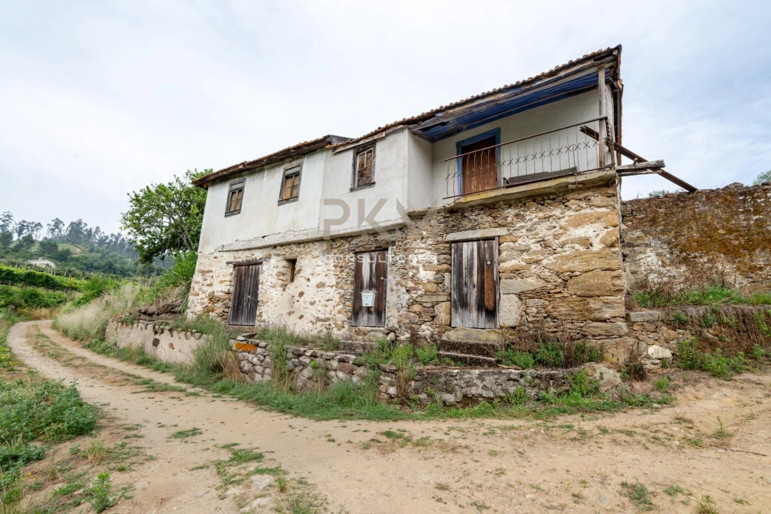 Moradia T7 para Venda em Telões Foto 1