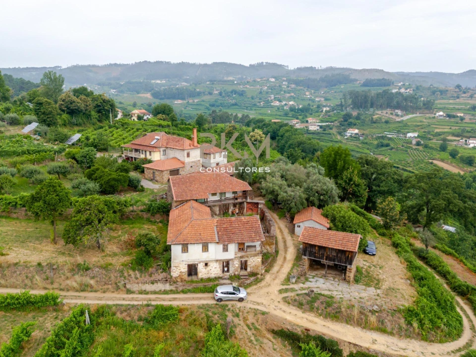 Moradia T7 para Venda em Telões Foto 7