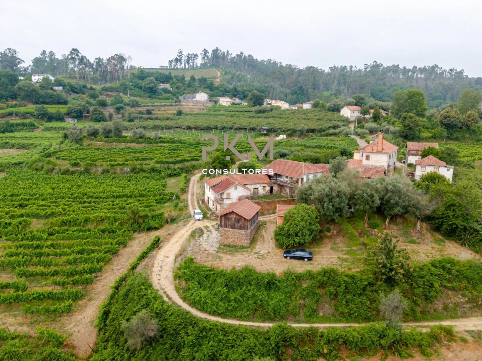 Moradia T7 para Venda em Telões Foto 9