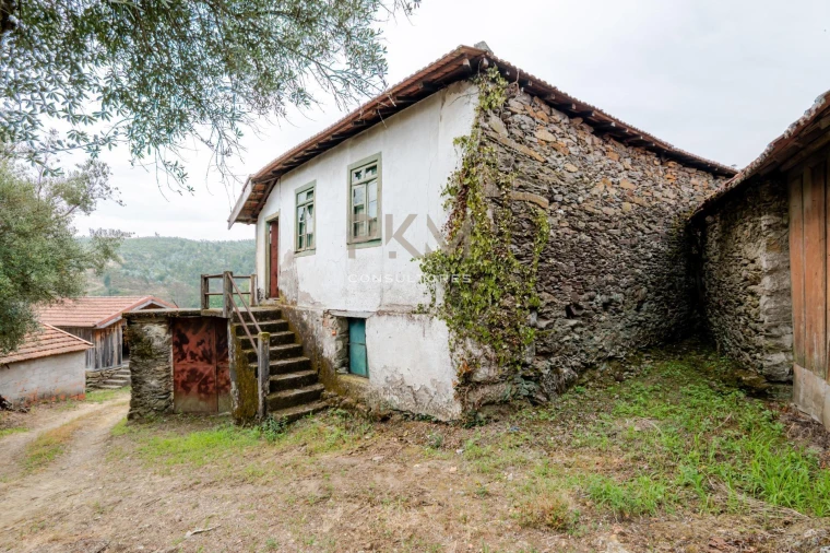 Moradia T7 para Venda em Telões Foto 16