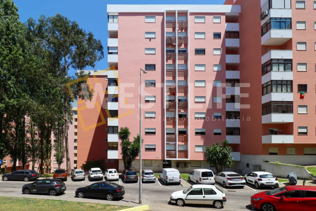 Apartamento T3 para Venda em Cacém e São Marcos Foto 2
