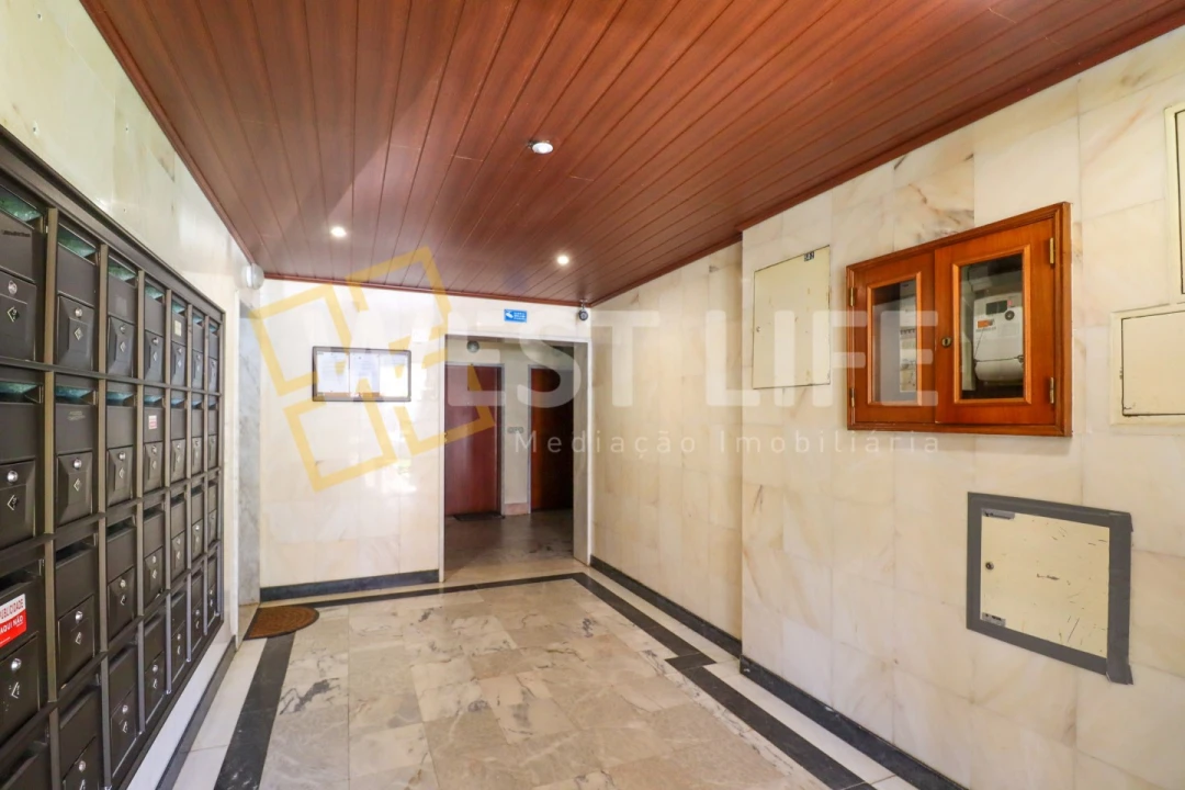 Apartamento T3 para Venda em Cacém e São Marcos Foto 18