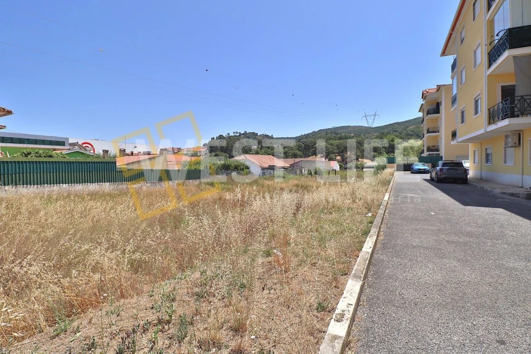 Terreno para Venda em Venda do Pinheiro e Santo Estêvão das Galés Foto 4