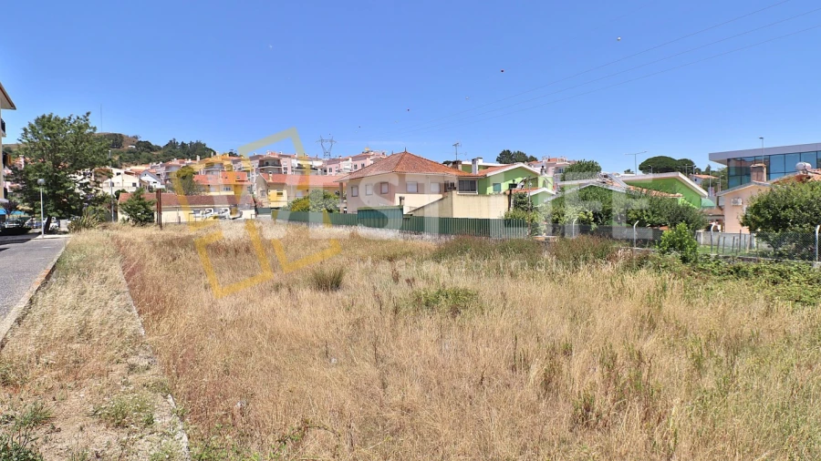 Terreno para Venda em Venda do Pinheiro e Santo Estêvão das Galés