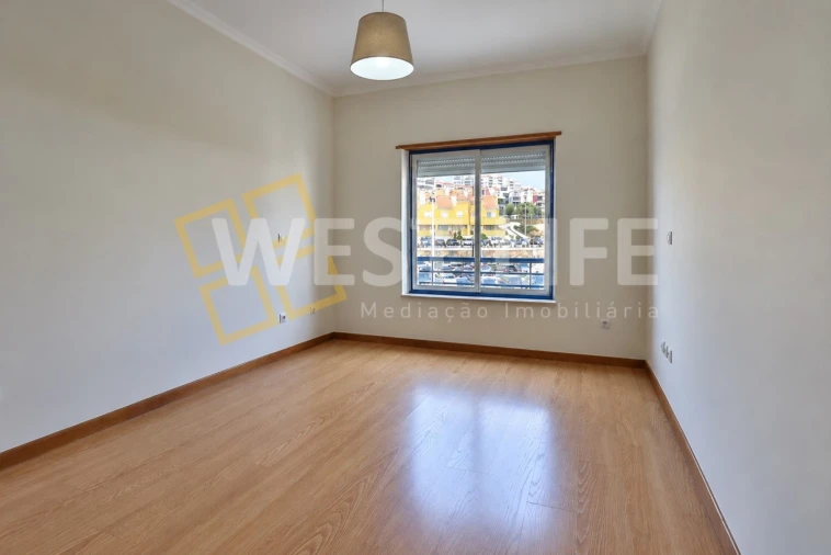 Apartamento T3 para Venda em Ericeira Foto 19