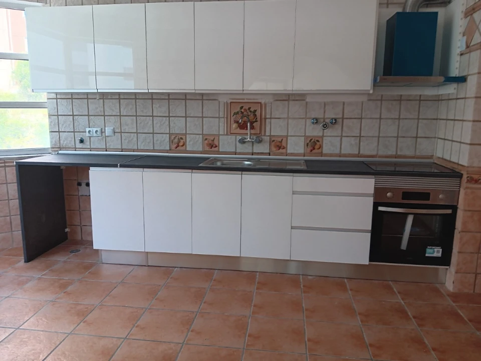 Apartamento T2 para Venda em Algueirão-Mem Martins Foto 1