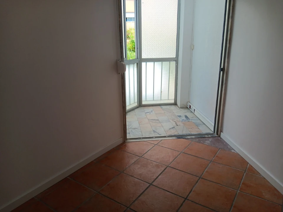 Apartamento T2 para Venda em Algueirão-Mem Martins Foto 20