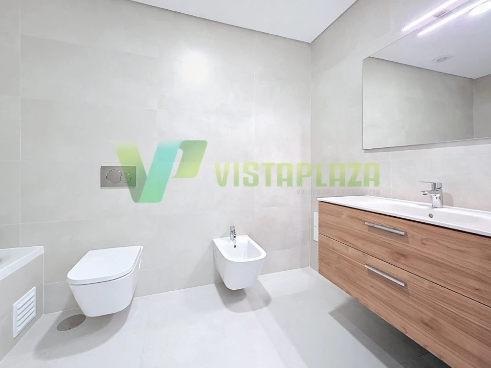 Apartamento T2 para Venda em Alvor Foto 20