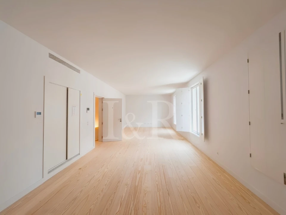 Apartamento T3 para Venda em Santo António Foto 2