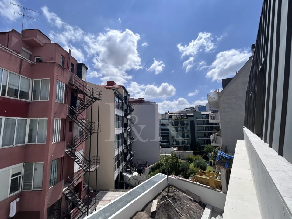 Apartamento T3 para Venda em Santo António Foto 28